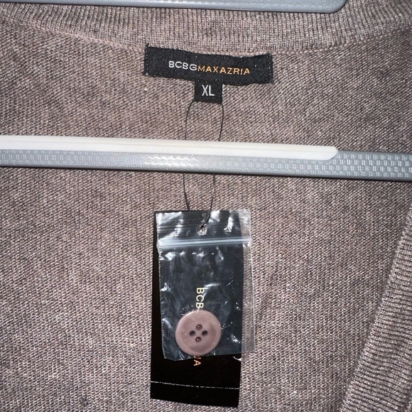 BCBG Max Azria sweater‎ - Picture 3 of 6